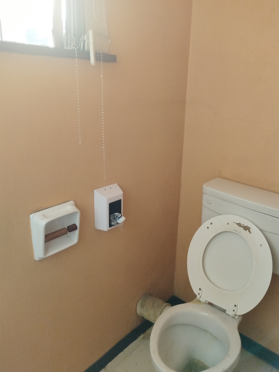 18 Bedroom Property for Sale in Belgravia Northern Cape